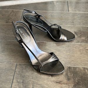 Nine West Size 7 Bronze strappy sandals